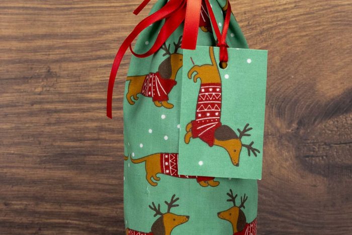 Dachshund Christmas Bottle Bag
