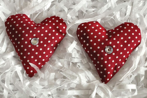 Scented-Hearts-Red-Dots-HGC30