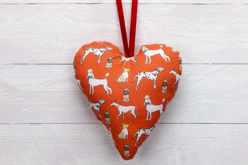 Hanging Heart Dogs Red