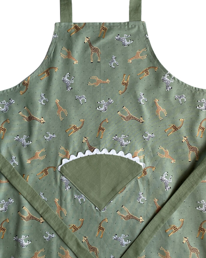 Children's Apron Giraffe Design