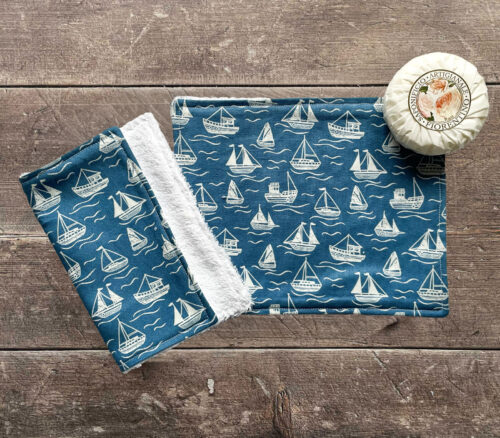 Face Cloths White Boats