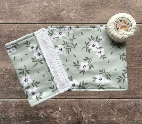 Face Cloths White Daisies