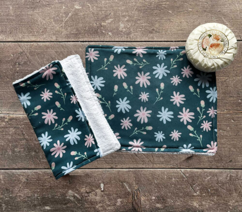 Face Cloths Pink Daisies