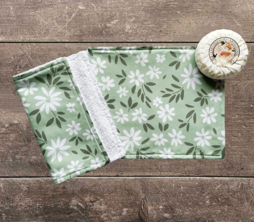 Face Cloths White Flowers